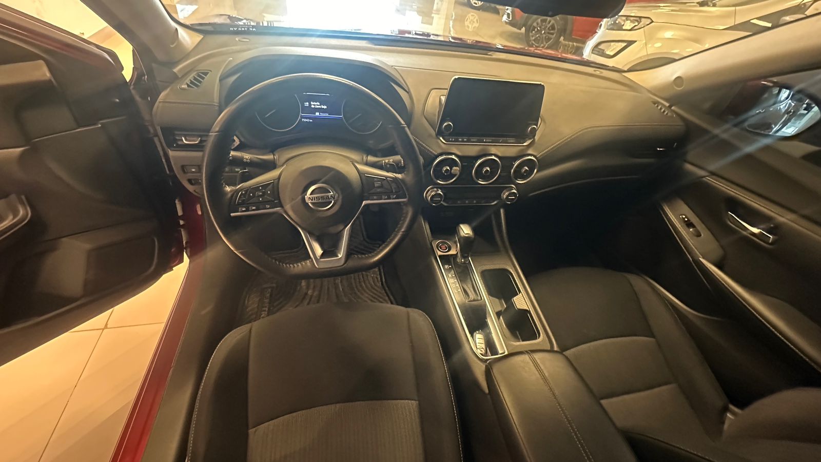 Nissan Sentra miniatura 6